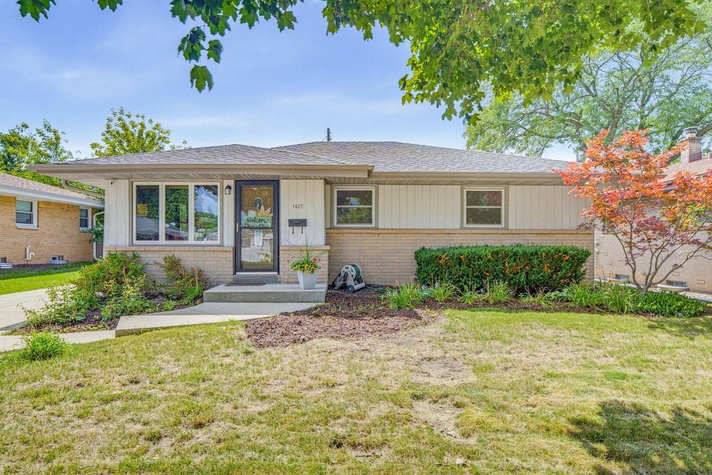 Photo of 7827 W Eden PLACE, Milwaukee, WI 53220 (MLS # 1977942)
