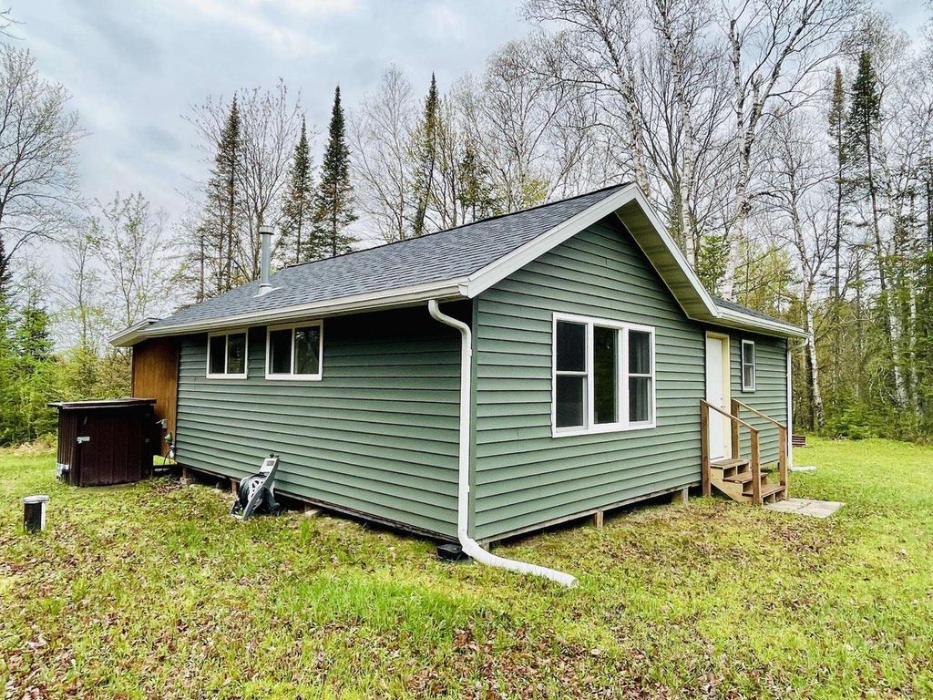 Photo of 1527 Camp Six ROAD, Rhinelander, WI 54501 (MLS # 22602165)