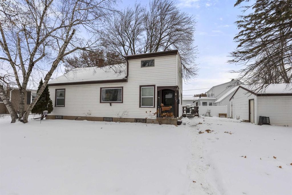 Photo of 722 E Arnold STREET, Appleton, WI 54911 (MLS # 50319083)
