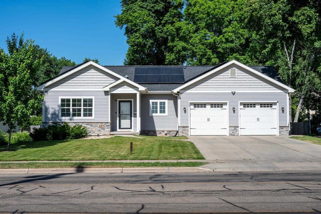 Photo of 524 N Sherman AVENUE, Madison, WI 53704 (MLS # 2024703)