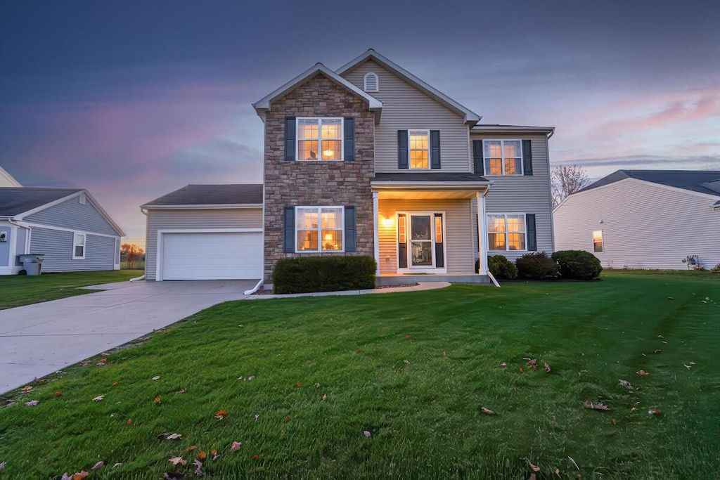 Photo of 9531 W Parkland COURT, Milwaukee, WI 53224 (MLS # 1943022)