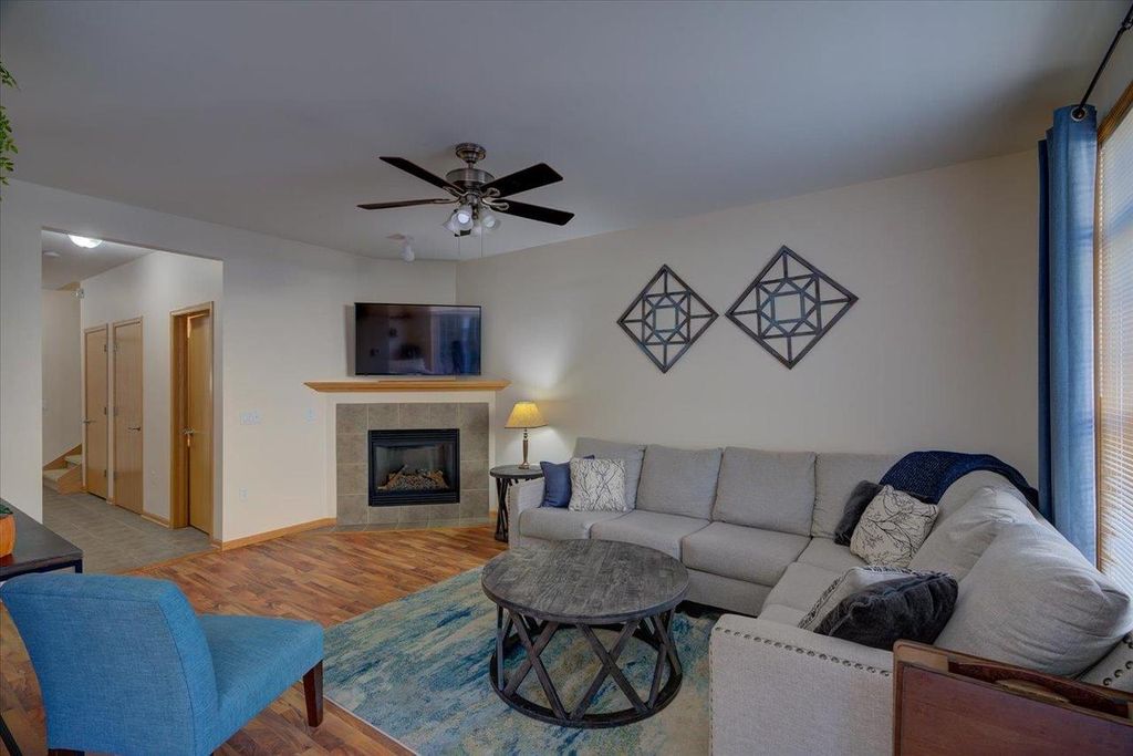 Photo of 1124 West AVENUE SOUTH AVENUE S #1126, La Crosse, WI 54601 (MLS # 1945135)