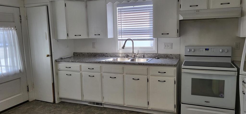 Photo of 104 - 104 1/2 Mechanic STREET, Edgerton, WI 53534 (MLS # 2015973)