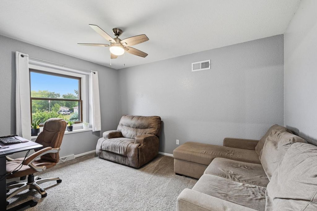 Photo of 925 E Fitzsimmons ROAD, Oak Creek, WI 53154 (MLS # 1964163)
