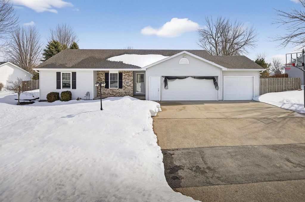 Photo of N9598 Chadbury LANE, Appleton, WI 54915 (MLS # 50322561)