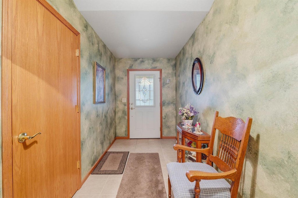 Photo of 456 Wyldewood DRIVE #B, Oshkosh, WI 54904 (MLS # 50332452)