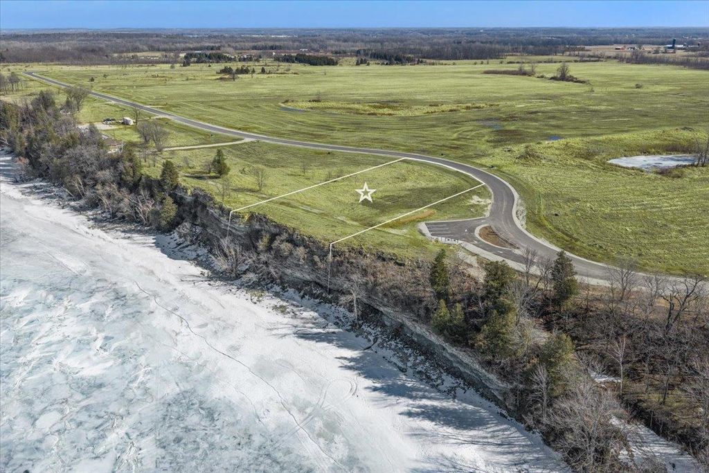 Photo of Debroux COURT, Sturgeon Bay, WI 54235 (MLS # 50321872)