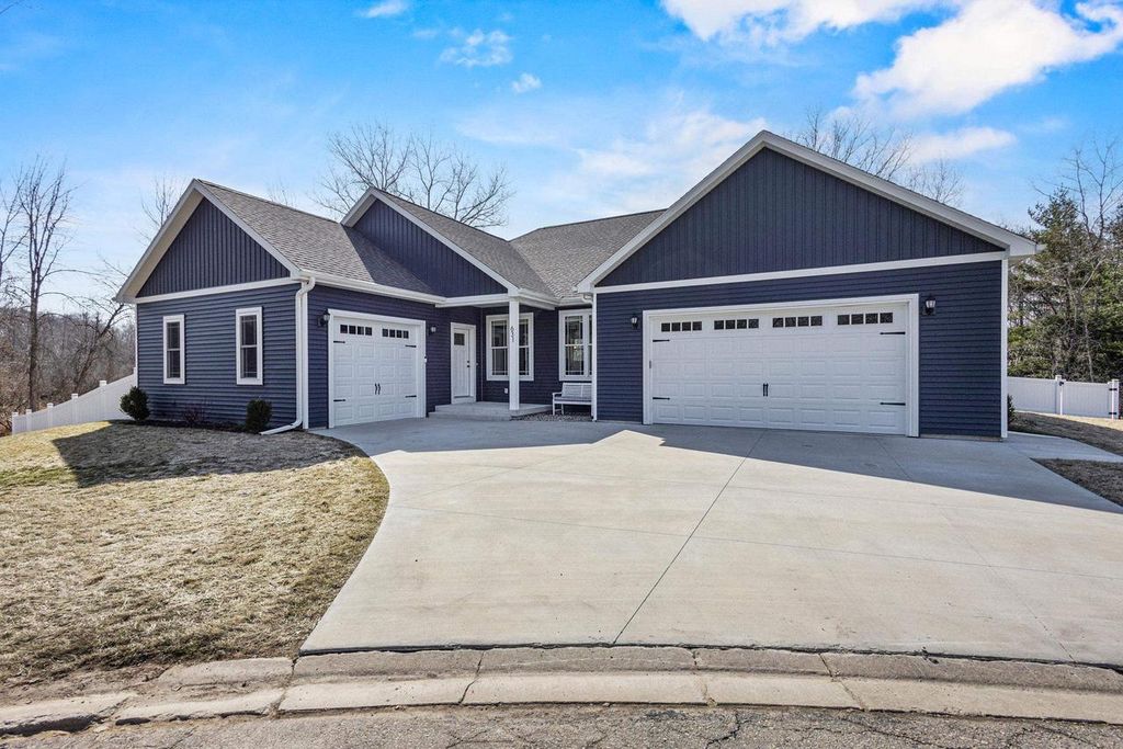 Photo of 631 Fiddlehead COURT, Green Lake, WI 54941 (MLS # 2019466)