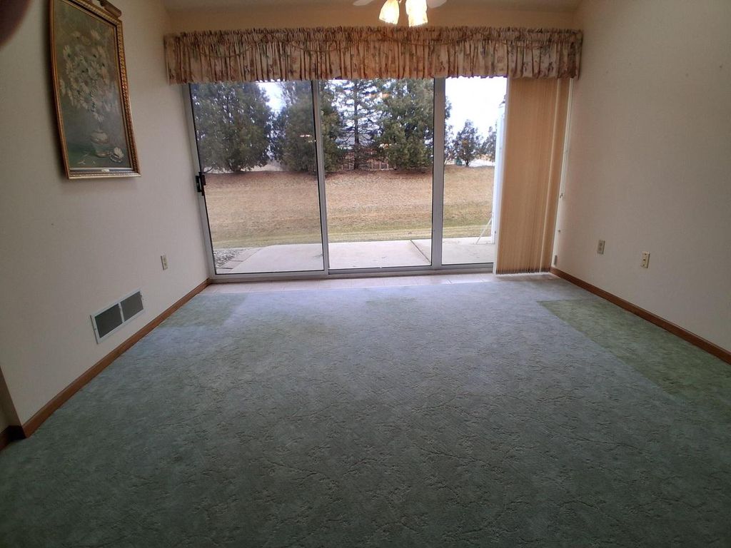 Photo of 350 Hartford SQUARE, Hartford, WI 53027 (MLS # 1952178)