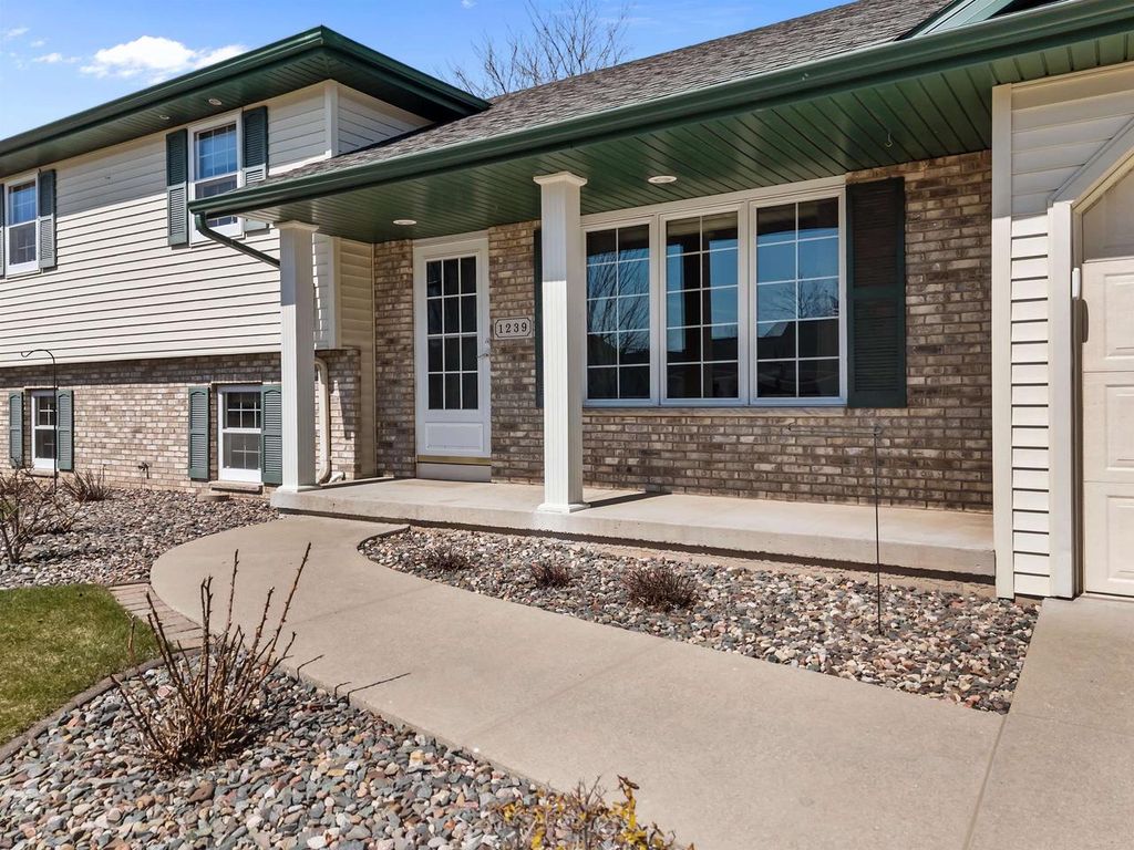 Photo of 1239 Fawn DRIVE, Neenah, WI 54956 (MLS # 50323548)