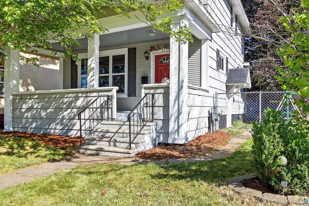 Photo of 917 N 21st STREET, Superior, WI 54880 (MLS # 6127474)