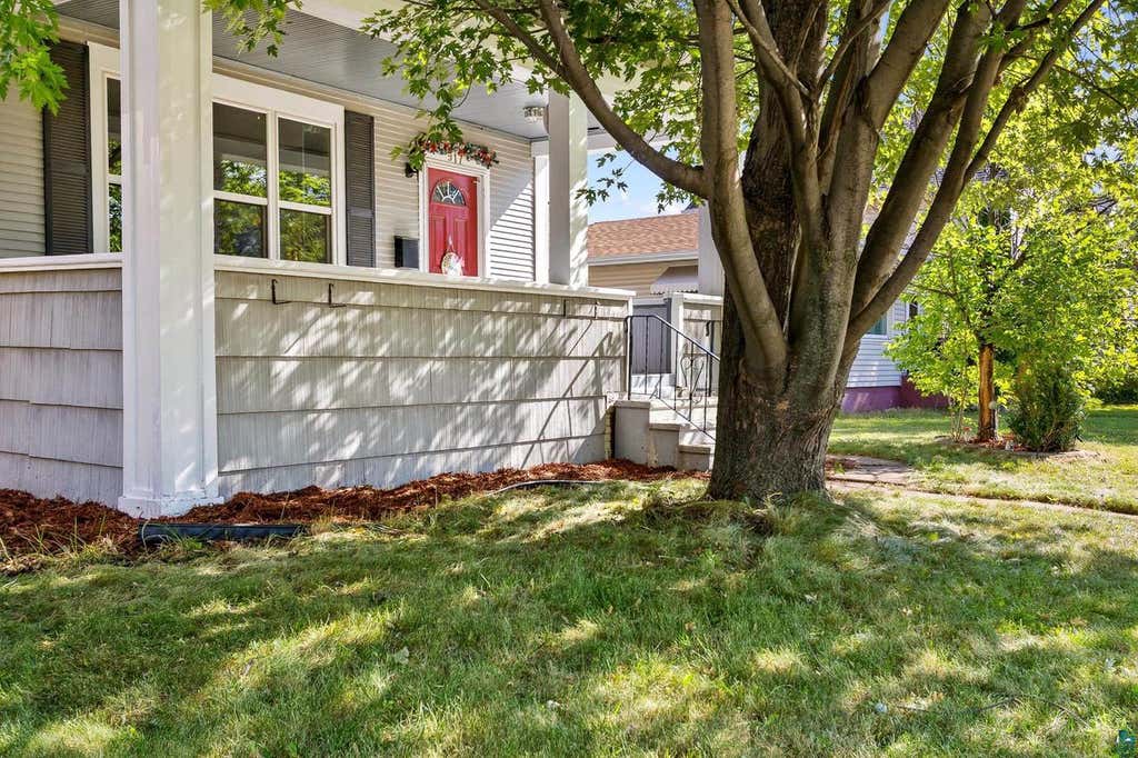 Photo of 917 N 21st STREET, Superior, WI 54880 (MLS # 6127474)