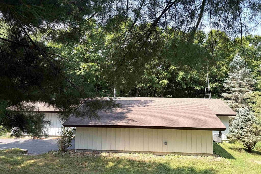 Photo of E2672 Remington DRIVE, La Valle, WI 53941 (MLS # 2026895)