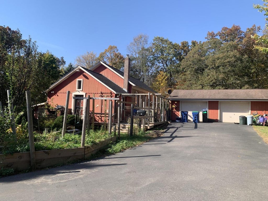 Photo of 9920 State Road 22, Wild Rose, WI 54984 (MLS # 50334407)