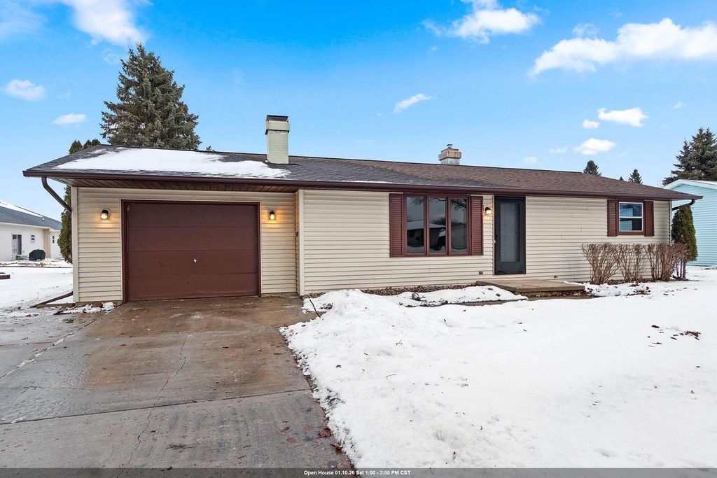 Photo of 409 Easy STREET, Green Bay, WI 54311 (MLS # 50319724)