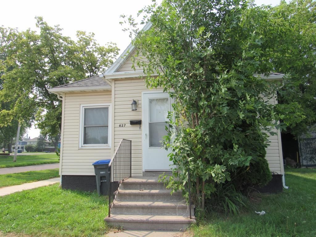 Photo of 627 Grand AVENUE, Superior, WI 54880 (MLS # 6122768)