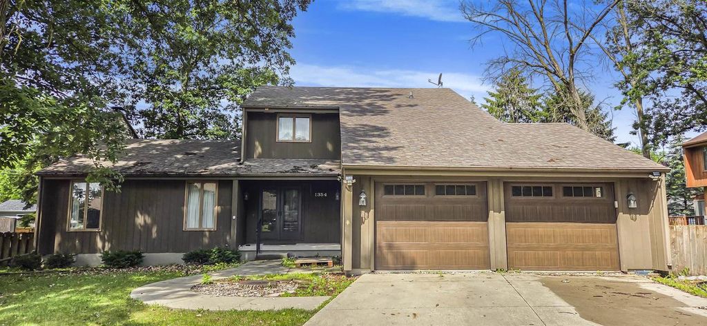 Photo of 1354 Mayer STREET, Menasha, WI 54952 (MLS # 50320450)