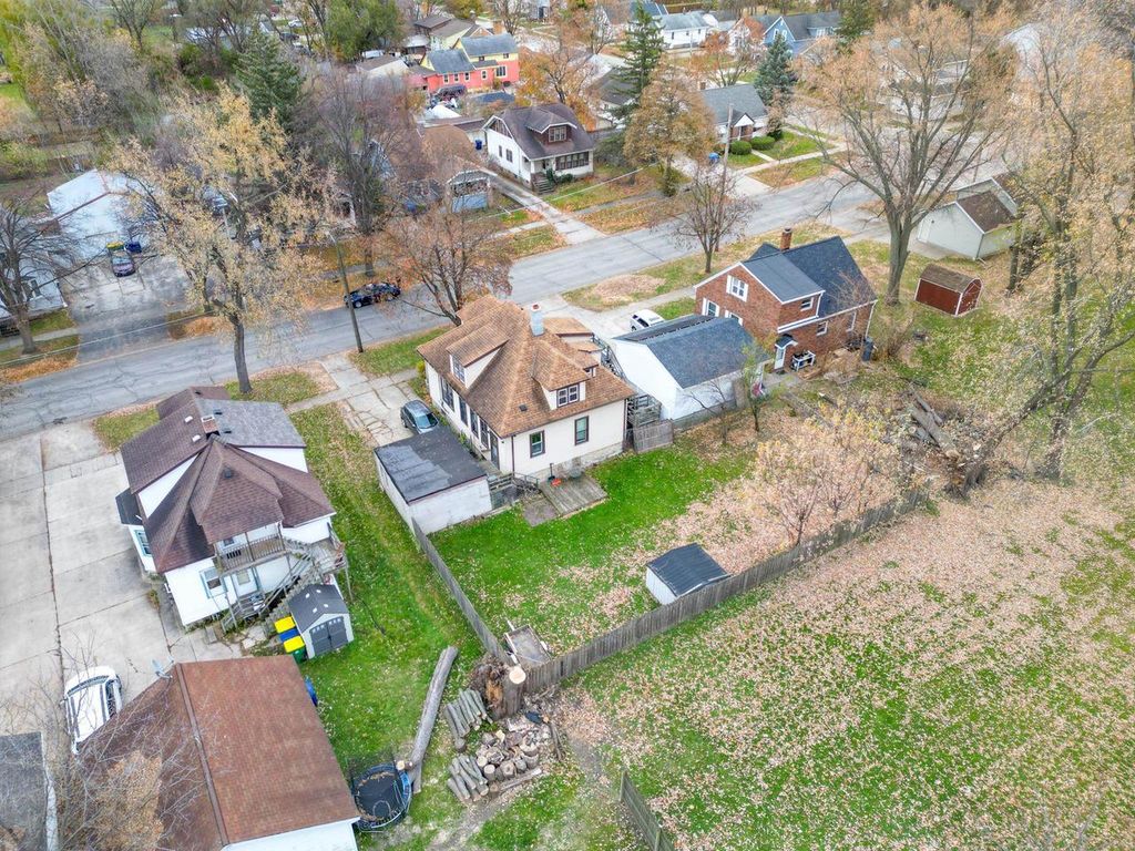 Photo of 324 S Roosevelt STREET, Green Bay, WI 54301 (MLS # 50318637)