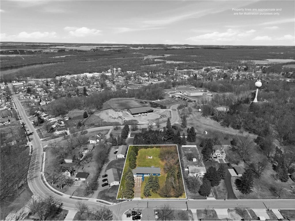 Photo of 404 Drier STREET, Durand, WI 54736 (MLS # 7053063)