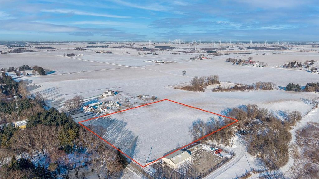 Photo of 5.52 Acres Cemetery ROAD, Randolph, WI 53956 (MLS # 2015968)