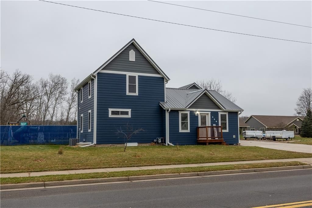 Photo of 338 Wisconsin AVENUE, Rice Lake, WI 54868 (MLS # 1597299)