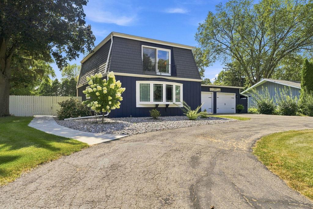 Photo of 1378 Lake Breeze ROAD, Oshkosh, WI 54904 (MLS # 50331837)