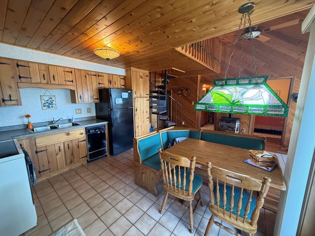 Photo of N2885 County Rd Y, Clintonville, WI 54929 (MLS # 50333846)