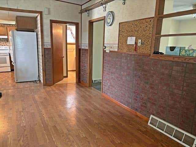 Photo of 105 N Hendren AVENUE, Greenwood, WI 54449 (MLS # 22603735)