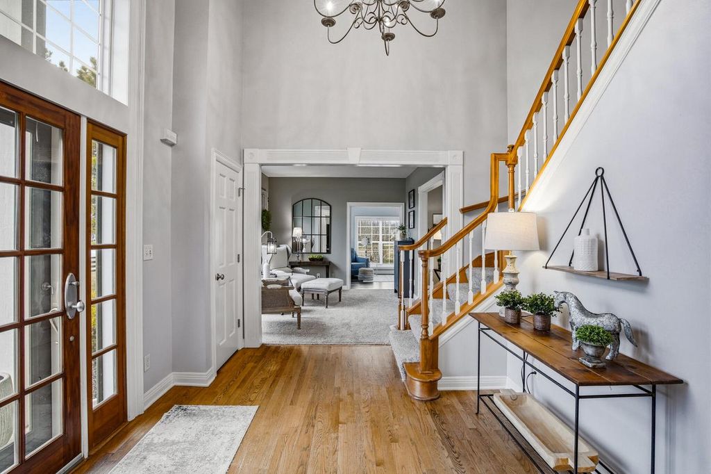 Photo of W291N3363 Summerhill ROAD, Pewaukee, WI 53072 (MLS # 1957232)