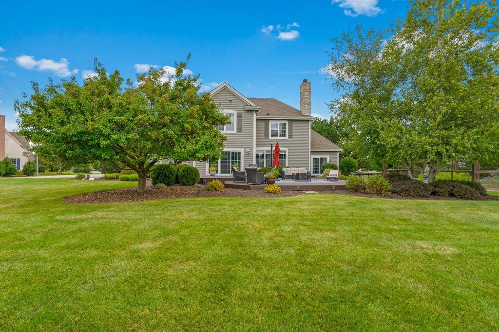 Photo of W291N3363 Summerhill ROAD, Pewaukee, WI 53072 (MLS # 1957232)