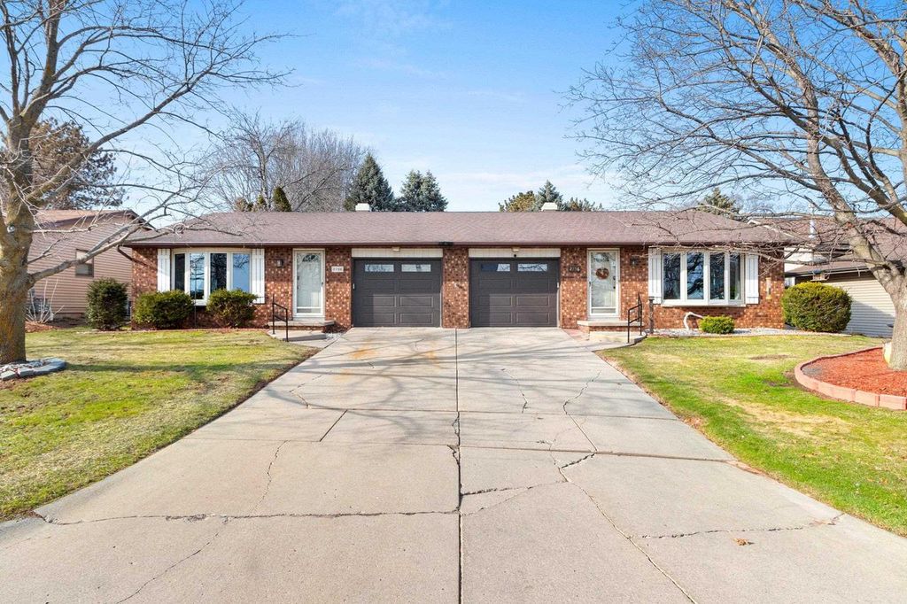 Photo of 2796 Cormier ROAD, Green Bay, WI 54313 (MLS # 50323413)