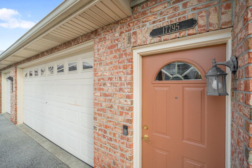 Photo of 17795 W Jacobs DRIVE, New Berlin, WI 53146 (MLS # 1944146)