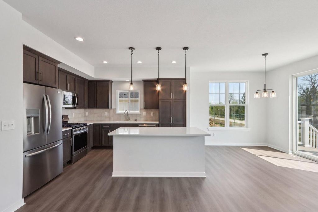 Photo of N174W20590 Laurel Springs CIRCLE, Jackson, WI 53037 (MLS # 1937053)