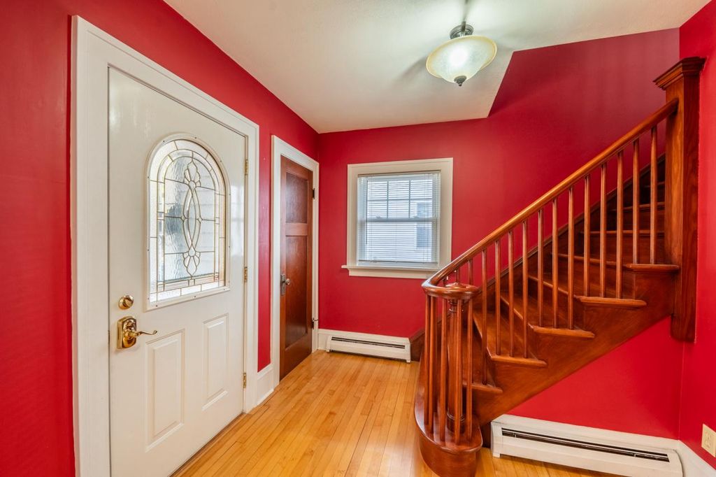 Photo of 809 Richards AVENUE, Watertown, WI 53094 (MLS # 1942707)