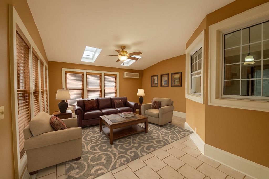 Photo of 809 Richards AVENUE, Watertown, WI 53094 (MLS # 1942707)