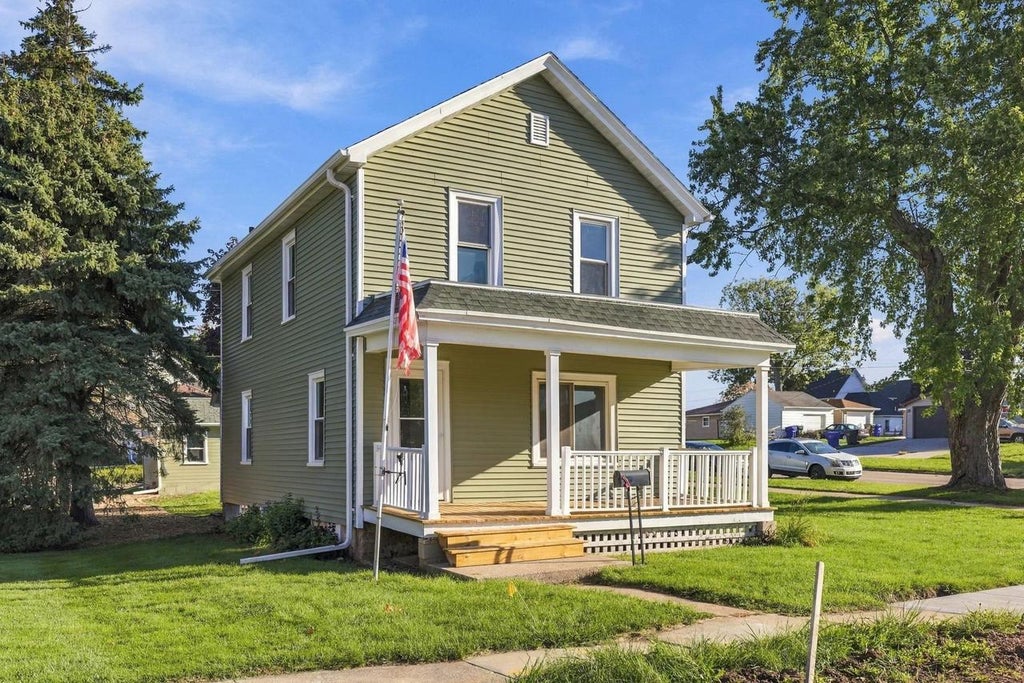Photo of 202 W 9th STREET, Kaukauna, WI 54130 (MLS # 50333226)