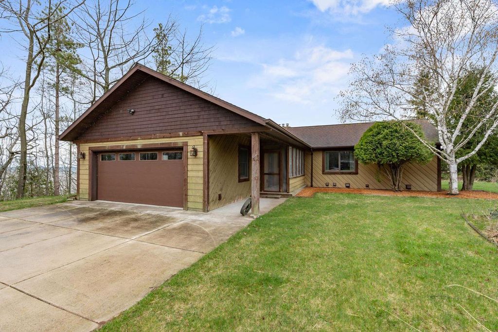 Photo of 1000 County Road U, Sturgeon Bay, WI 54235 (MLS # 50325825)