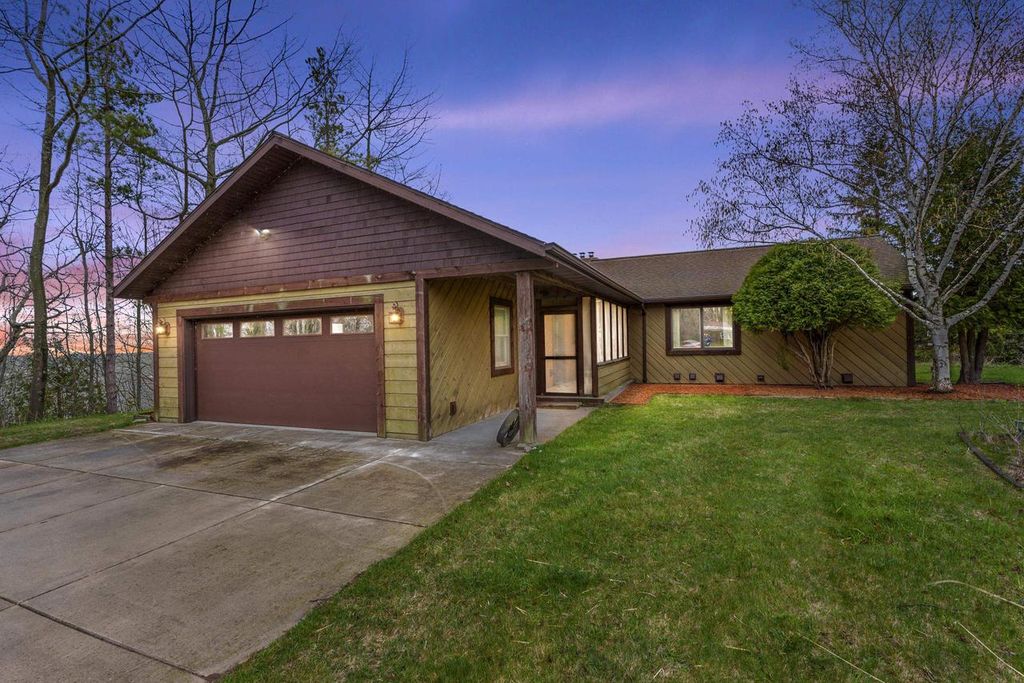 Photo of 1000 County Road U, Sturgeon Bay, WI 54235 (MLS # 50325825)