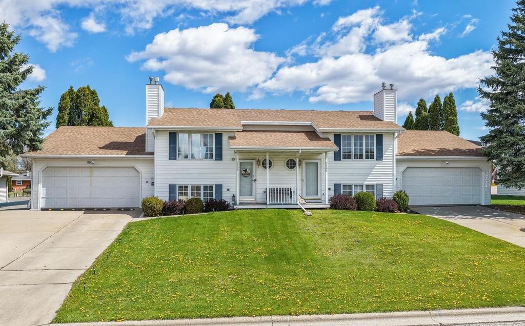 Photo of 2793 Aquarius ROAD, Green Bay, WI 54311 (MLS # 50325341)
