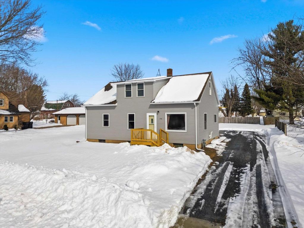 Photo of 216 S 4th STREET, Colby, WI 54421 (MLS # 22601103)