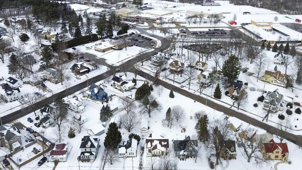 Photo of 304 Randolph STREET, Edgerton, WI 53534 (MLS # 2016117)