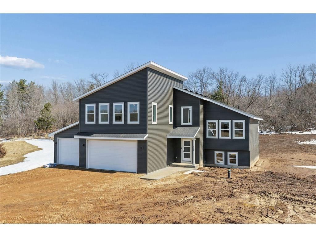 Photo of 739 Magoo ROAD, Hudson, WI 54016 (MLS # 7042534)