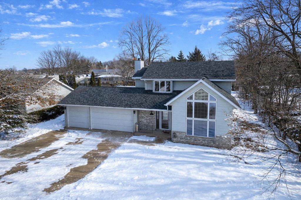 Photo of 1025 Timothy DRIVE, Lake Geneva, WI 53147 (MLS # 1949978)