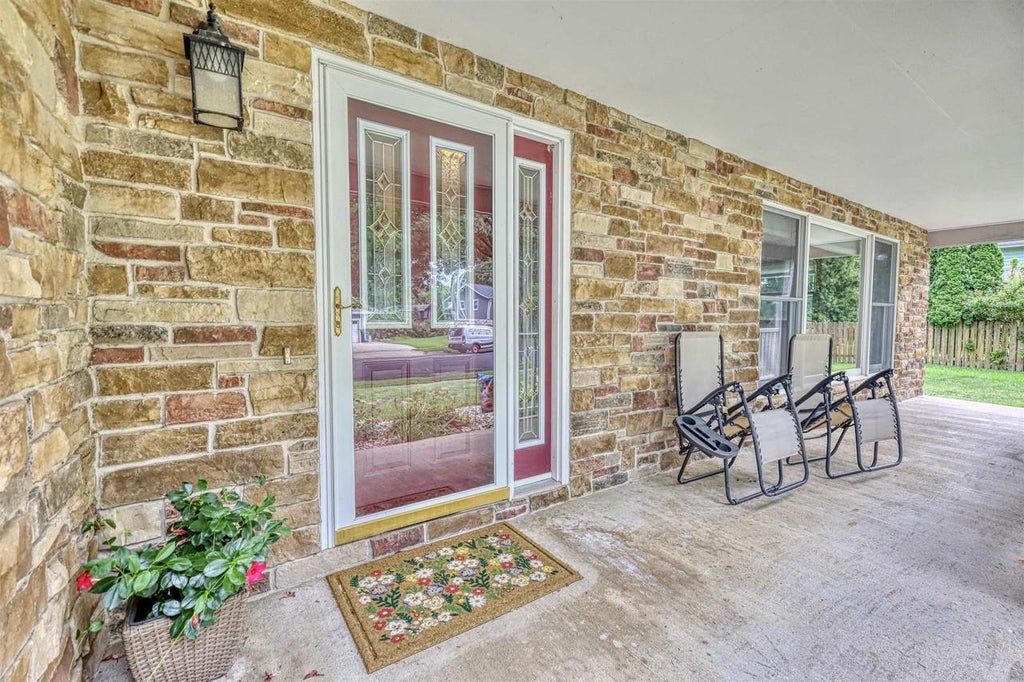 Photo of 7315 Voss PARKWAY, Middleton, WI 53562 (MLS # 2031064)