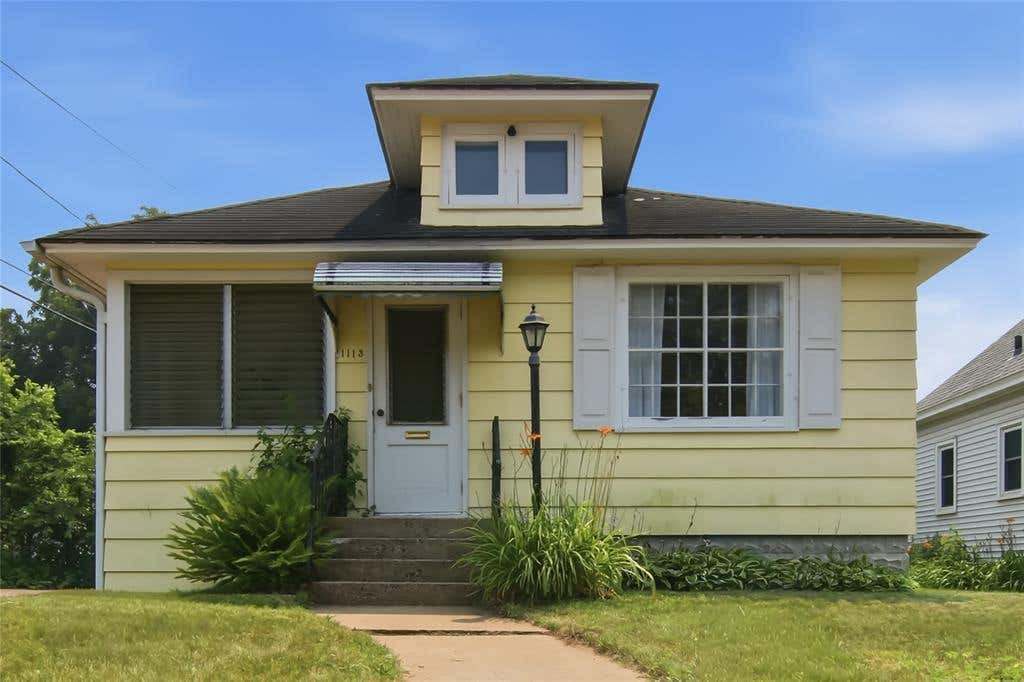 Photo of 1113 Belmont AVENUE, Eau Claire, WI 54701 (MLS # 1603312)