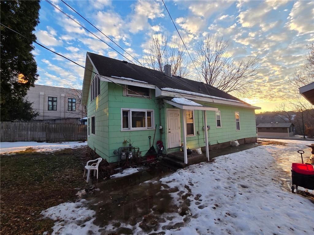 Photo of 220 Washington STREET #4, St Croix Falls, WI 54024 (MLS # 1598566)