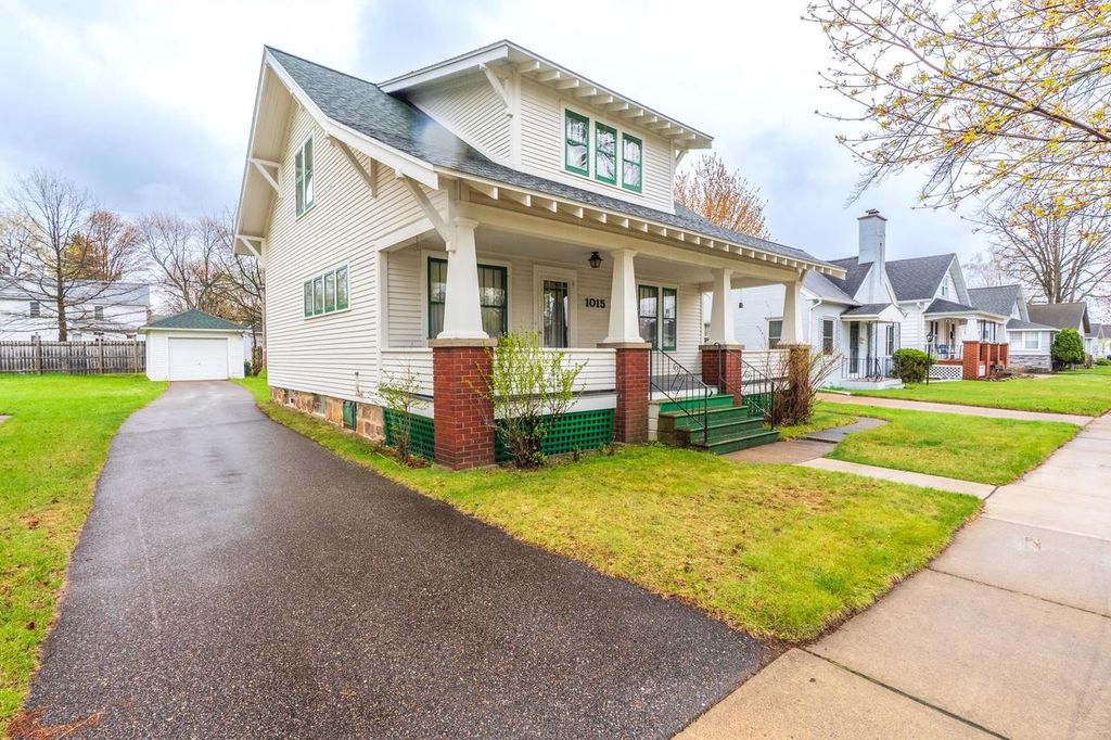 Photo of 1015 S 7th AVENUE, Wausau, WI 54401 (MLS # 22601585)