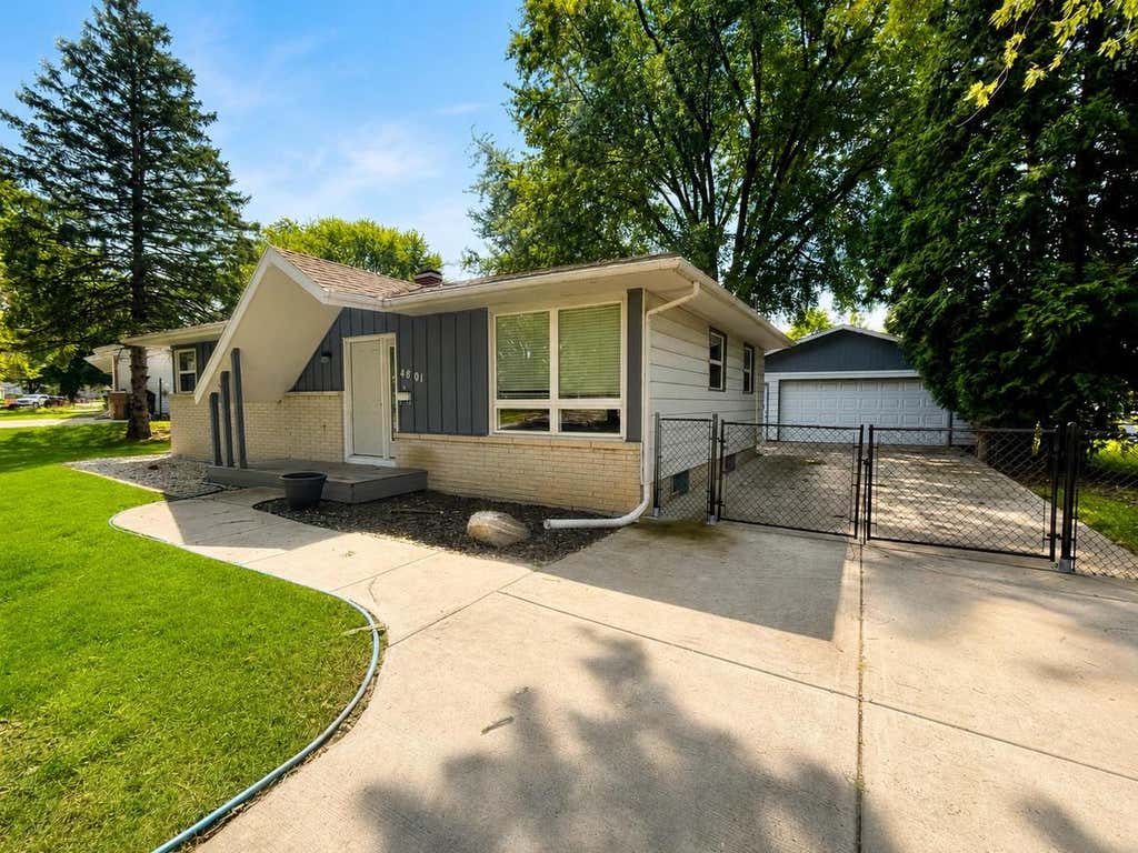 Photo of 4801 Ferris AVENUE, Madison, WI 53716 (MLS # 2030866)