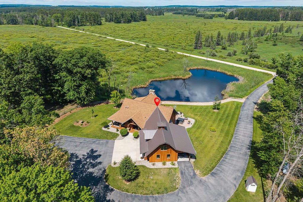 Photo of N4003 Marsh ROAD, New London, WI 54961 (MLS # 50328318)