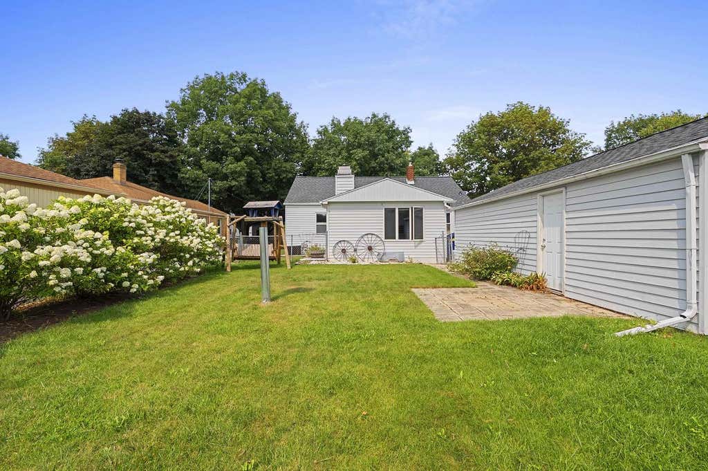 Photo of 1139 Kellogg STREET, Green Bay, WI 54303 (MLS # 50330864)
